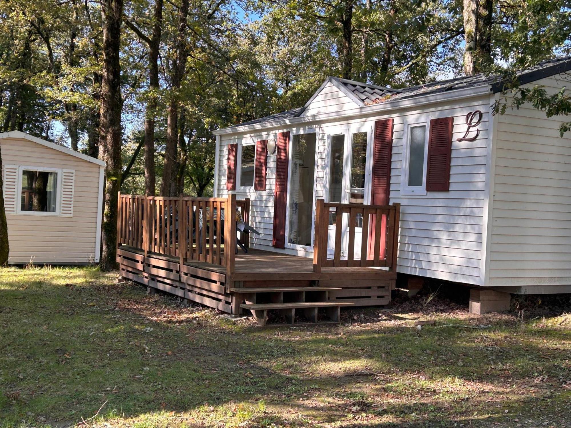 Camping Les Petites Minaudieres Coussay-les-Bois Quarto foto