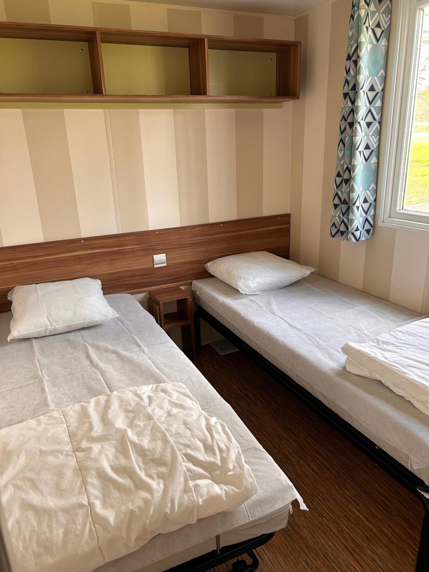 Camping Les Petites Minaudieres Coussay-les-Bois Quarto foto