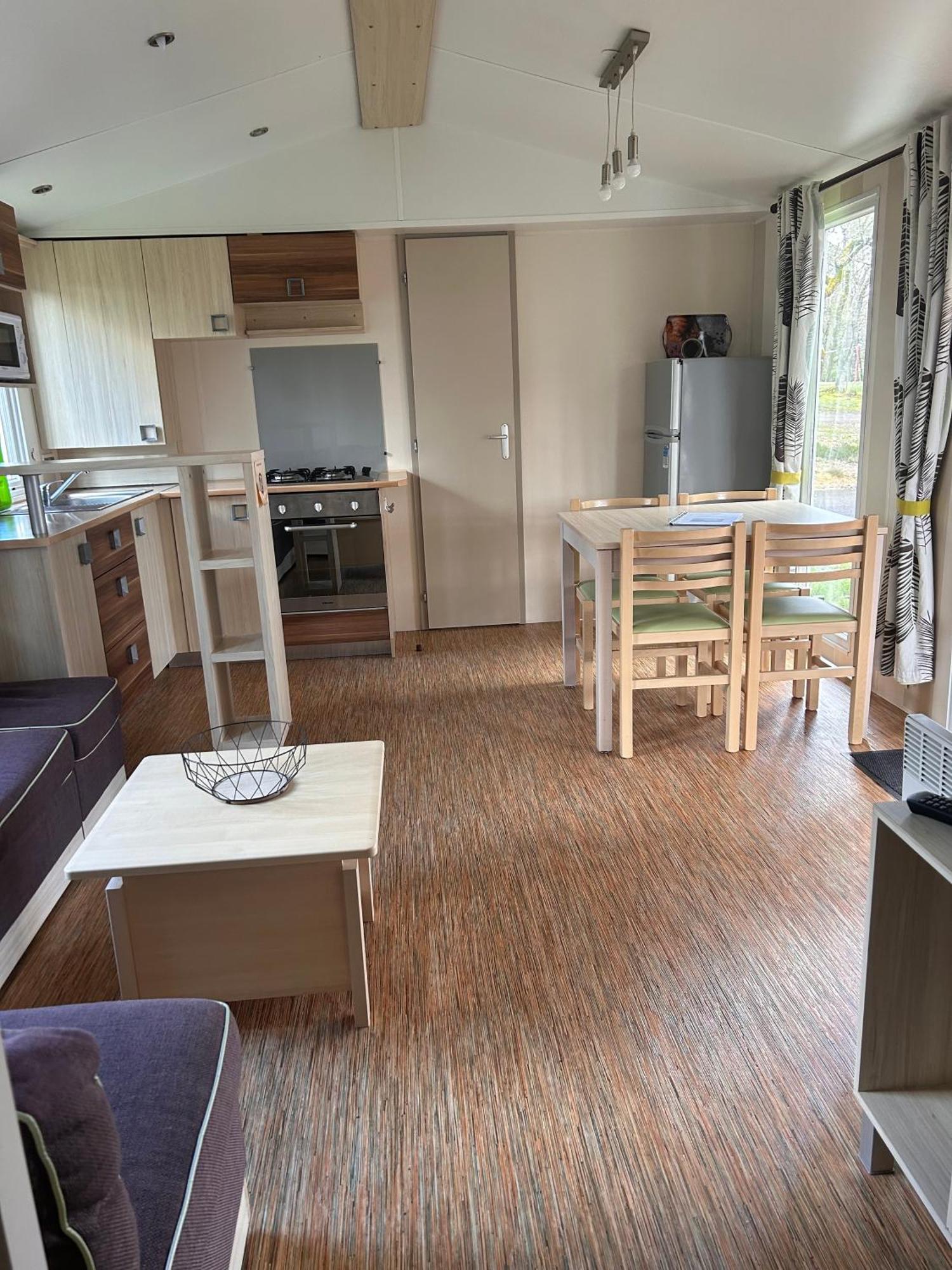 Camping Les Petites Minaudieres Coussay-les-Bois Quarto foto