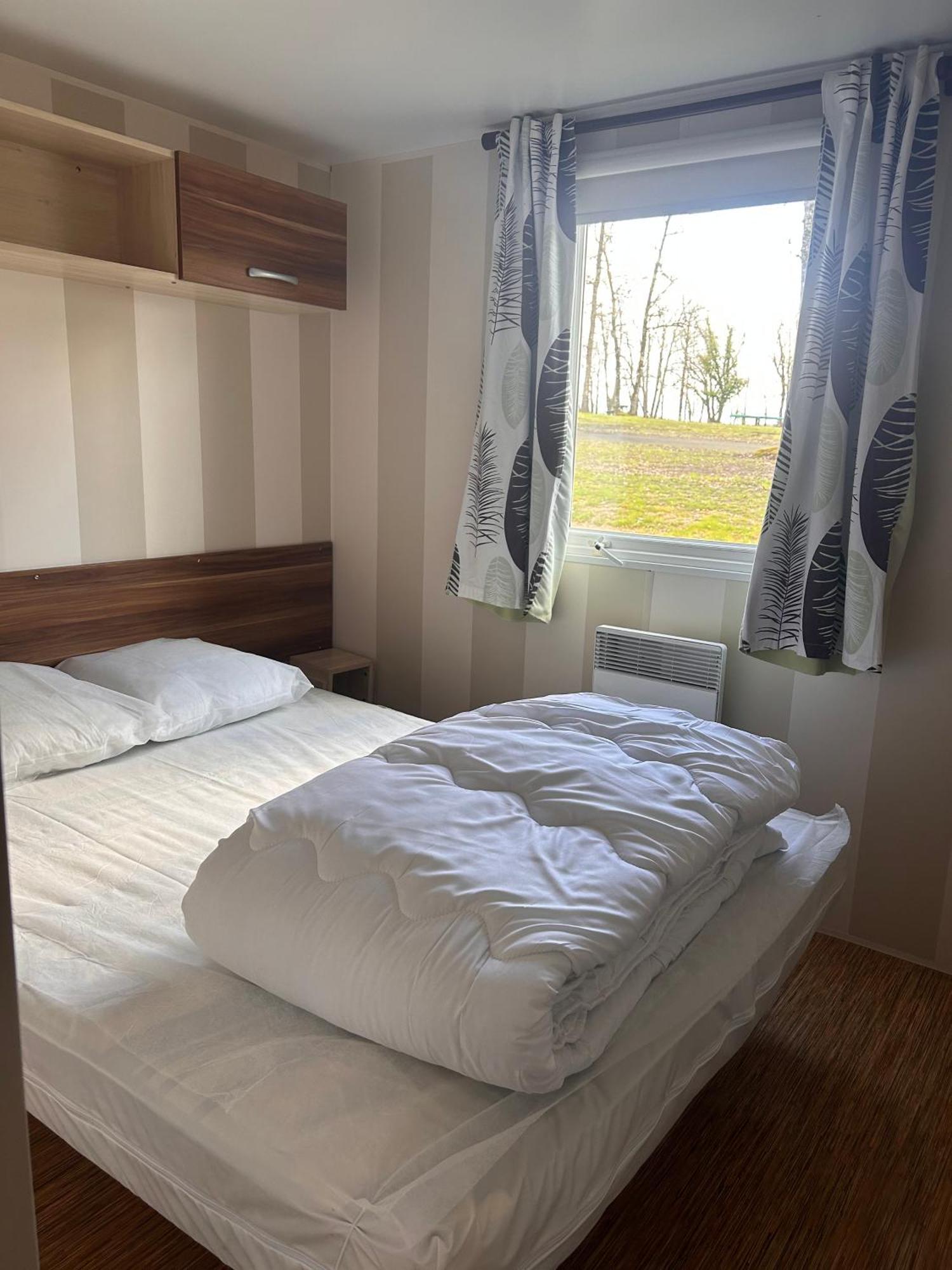 Camping Les Petites Minaudieres Coussay-les-Bois Quarto foto