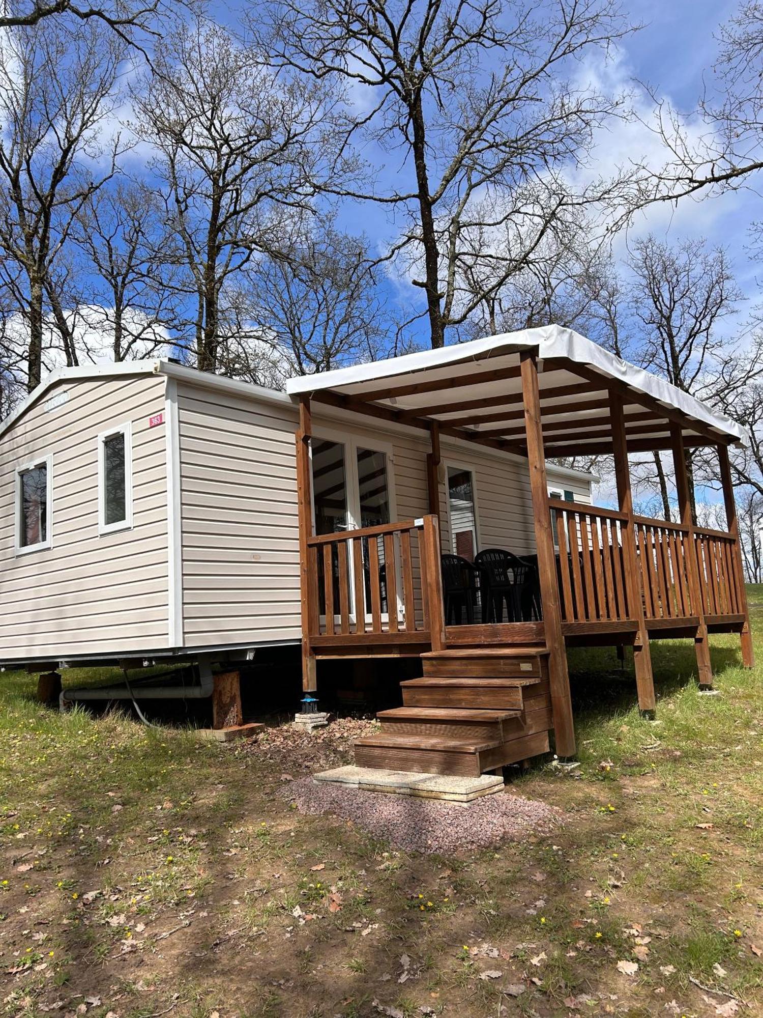 Camping Les Petites Minaudieres Coussay-les-Bois Quarto foto